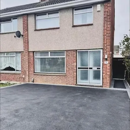 Σπίτι διακοπών Stylish 3 Bedroom House *