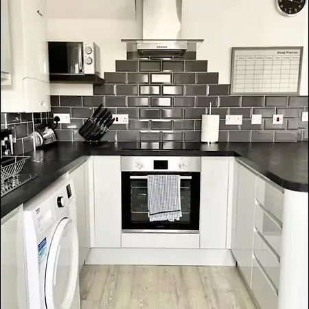Stylish 3 Bedroom House *